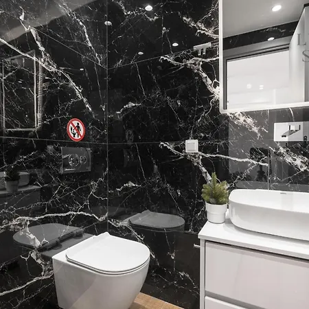 Antigoni Residence, The Luxury 아파트 *