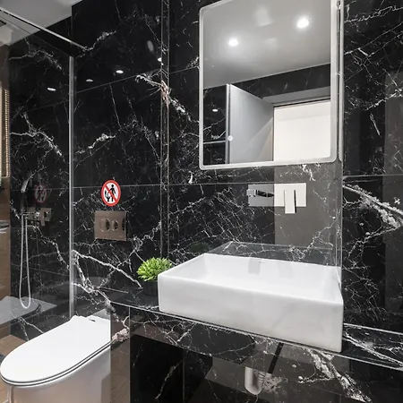 Antigoni Residence, The Luxury 아파트