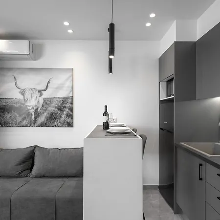 Antigoni Residence, The Luxury 아파트 *