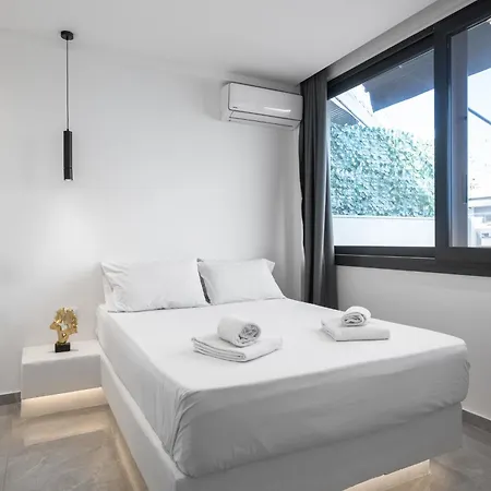 Antigoni Residence, The Luxury 아파트