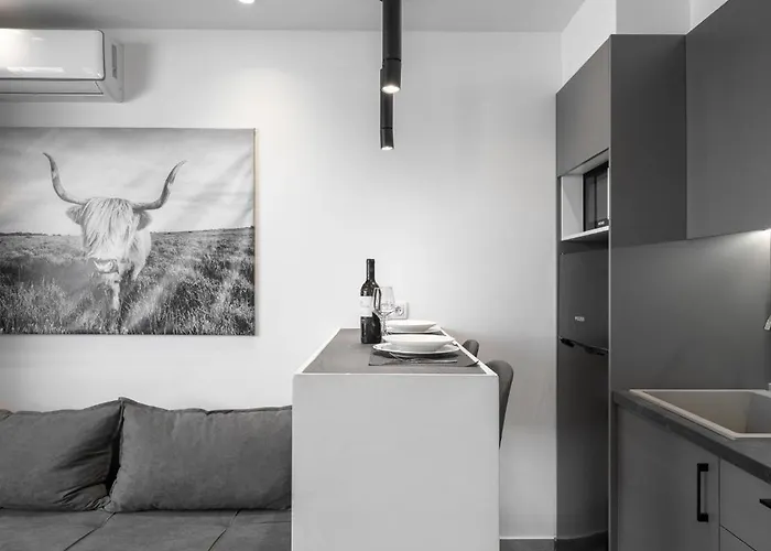 Antigoni Residence, The Luxury アパート *